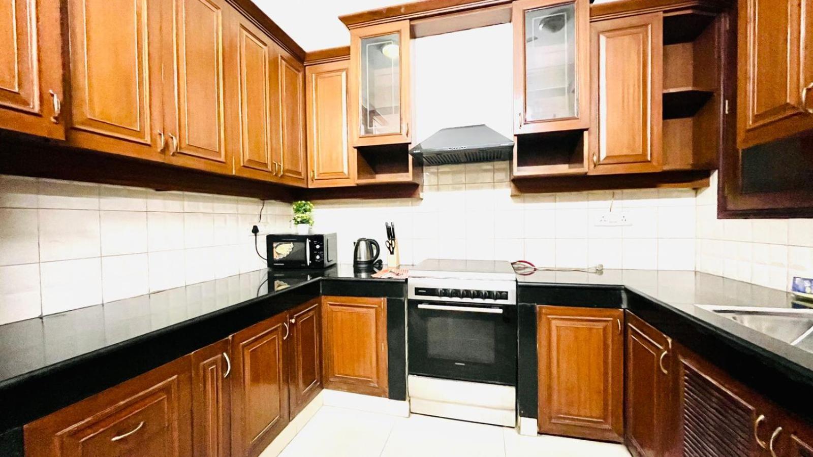 Olive Serviced Apartments - Defence Colony Nova Deli Quarto foto