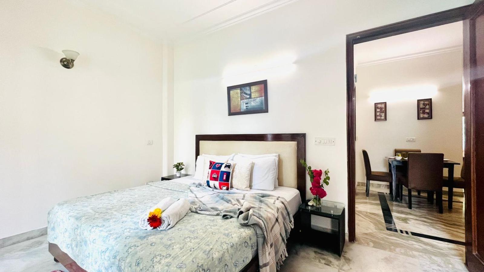 Olive Serviced Apartments - Defence Colony Nova Deli Quarto foto