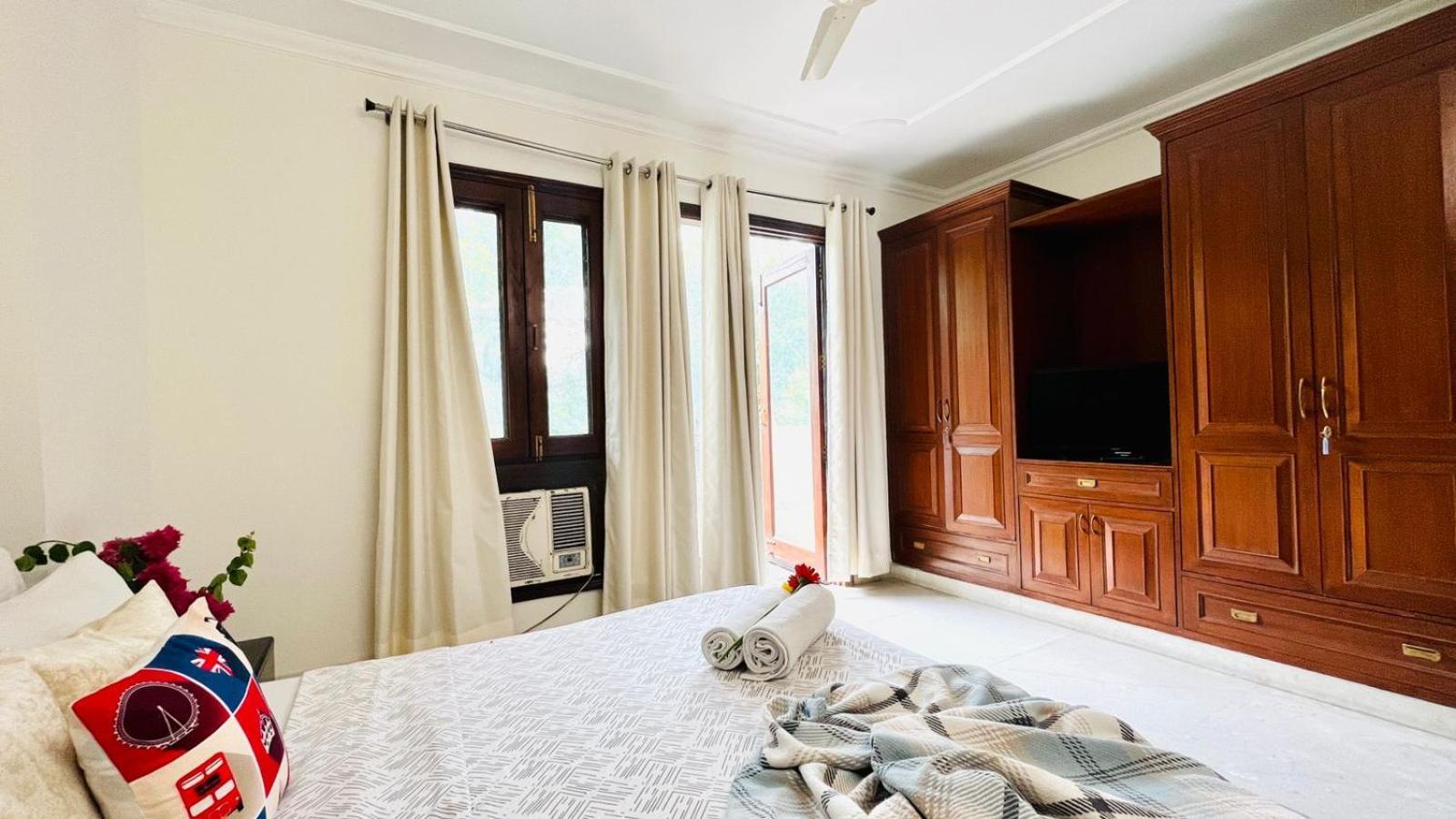Olive Serviced Apartments - Defence Colony Nova Deli Quarto foto