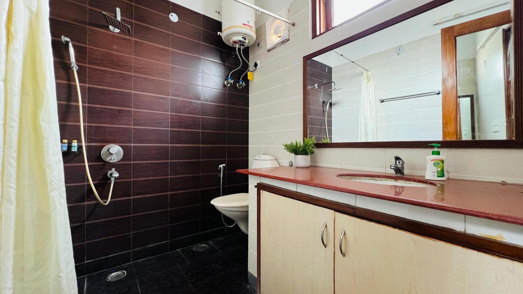Olive Serviced Apartments - Defence Colony Nova Deli Quarto foto